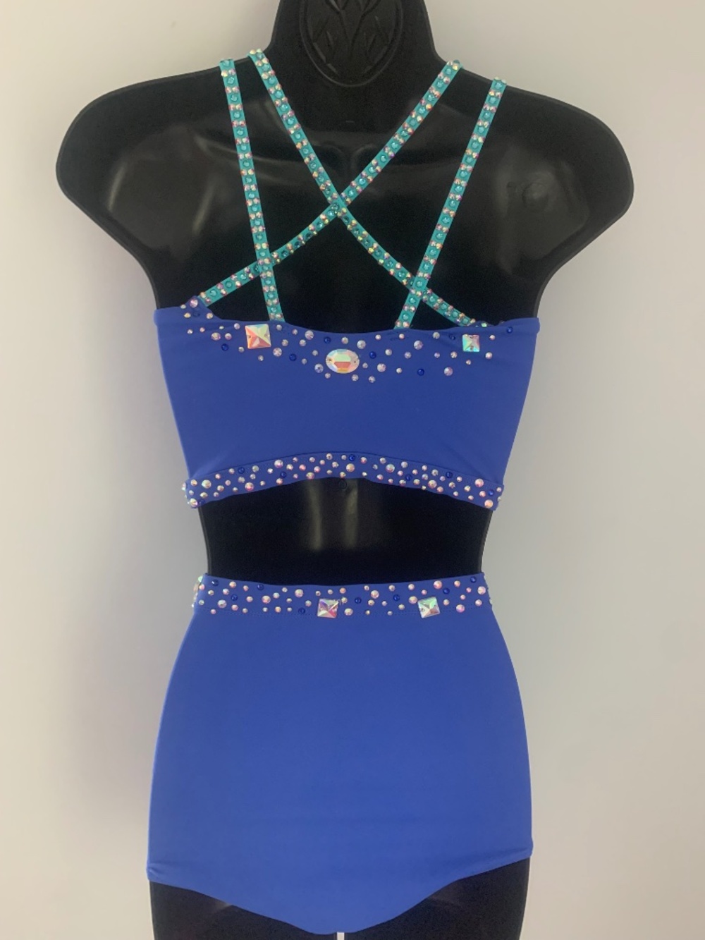 XS Stone Embellished Dance Costume: Two-Piece Acro Jazz Audition Set - Picture 5 of 7